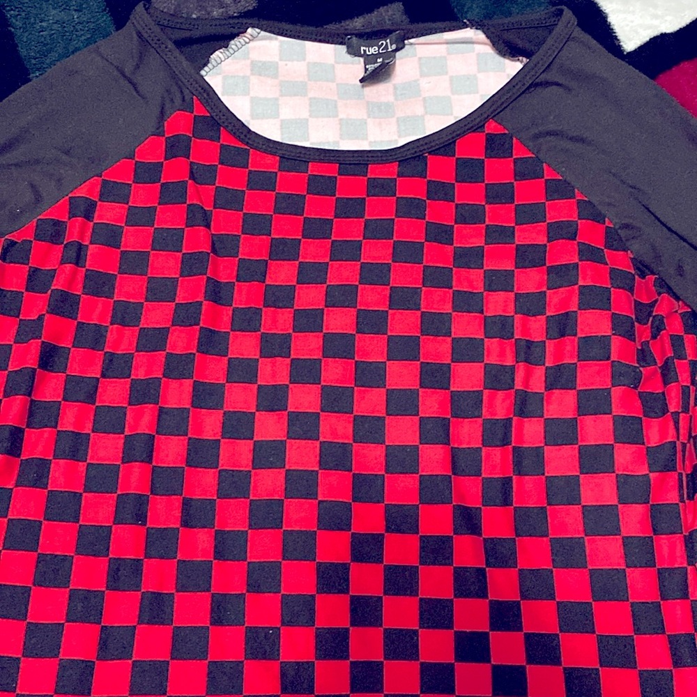 Rue 21 shirt